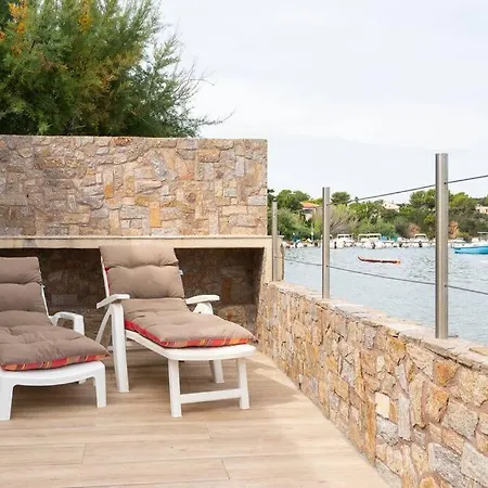 ヴィラ Magnifique Bord De L'eau, Terrasse, Barbecue Lesclesdenicole *